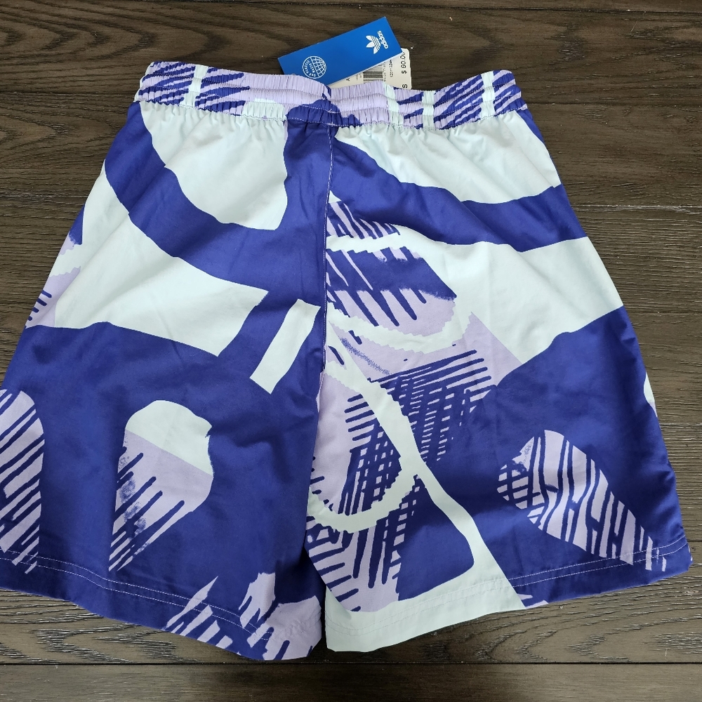 NWT ADIDAS MEN'S AOP SHORTS ORIGINALS dust purple/halo min